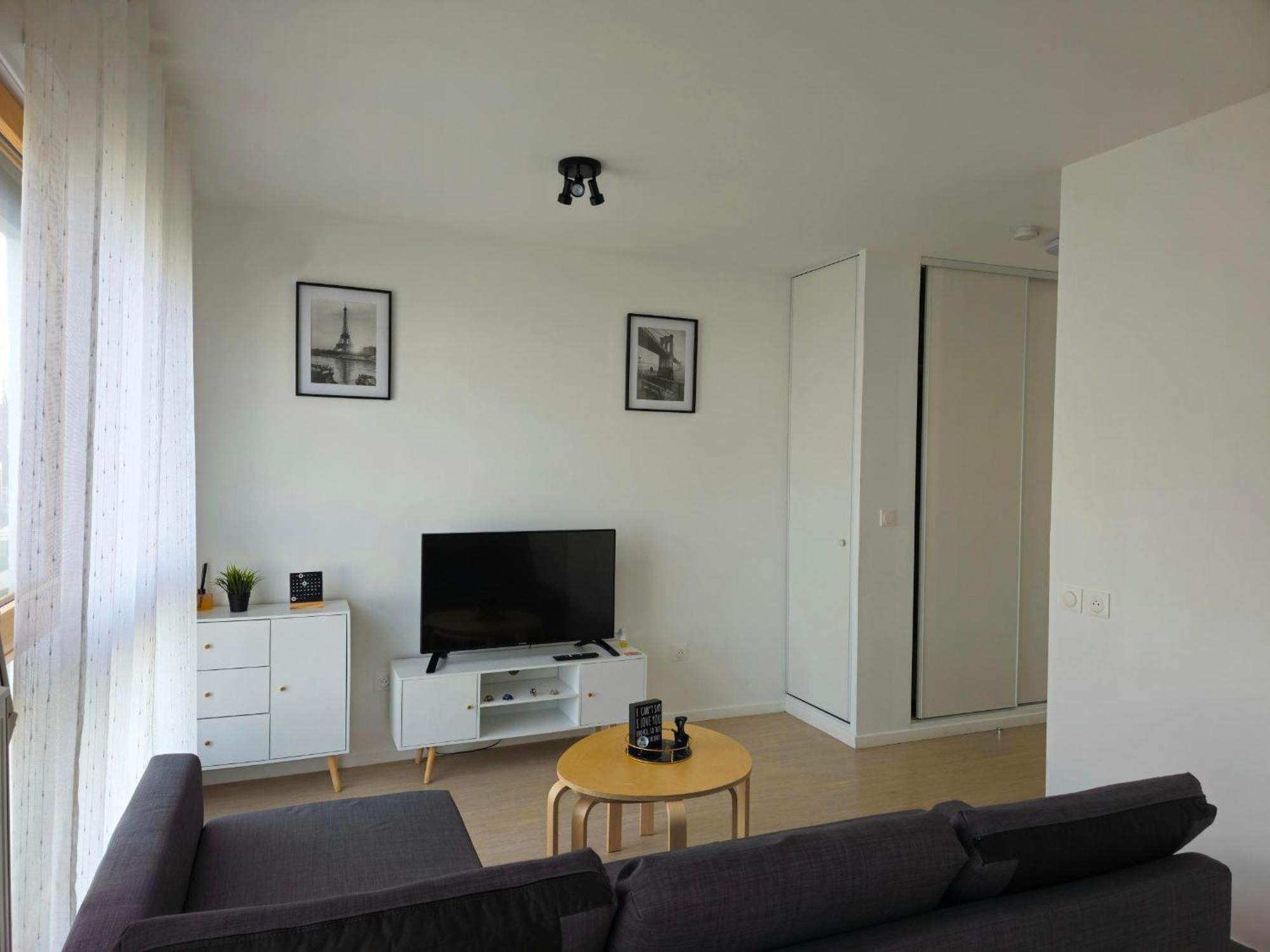 Studio Entre Paris Et Disney Apartment บุสซี-แซ็ง-ฌอร์ฌ ภายนอก รูปภาพ